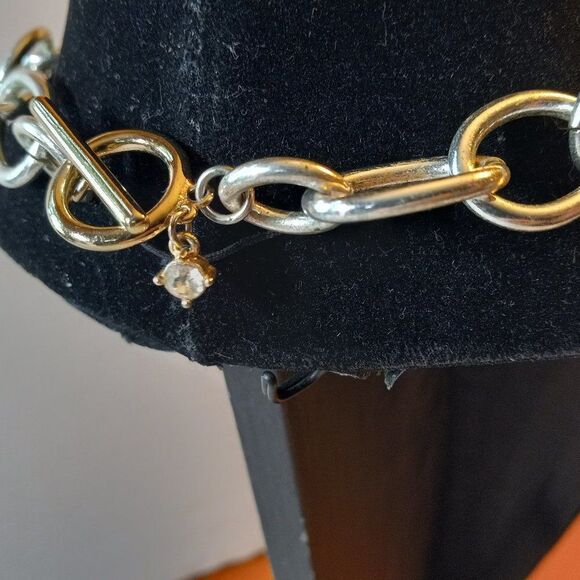 Circles of Gold and Silver Tone Metal Necklace and Bracelet - Picture 3 of 11